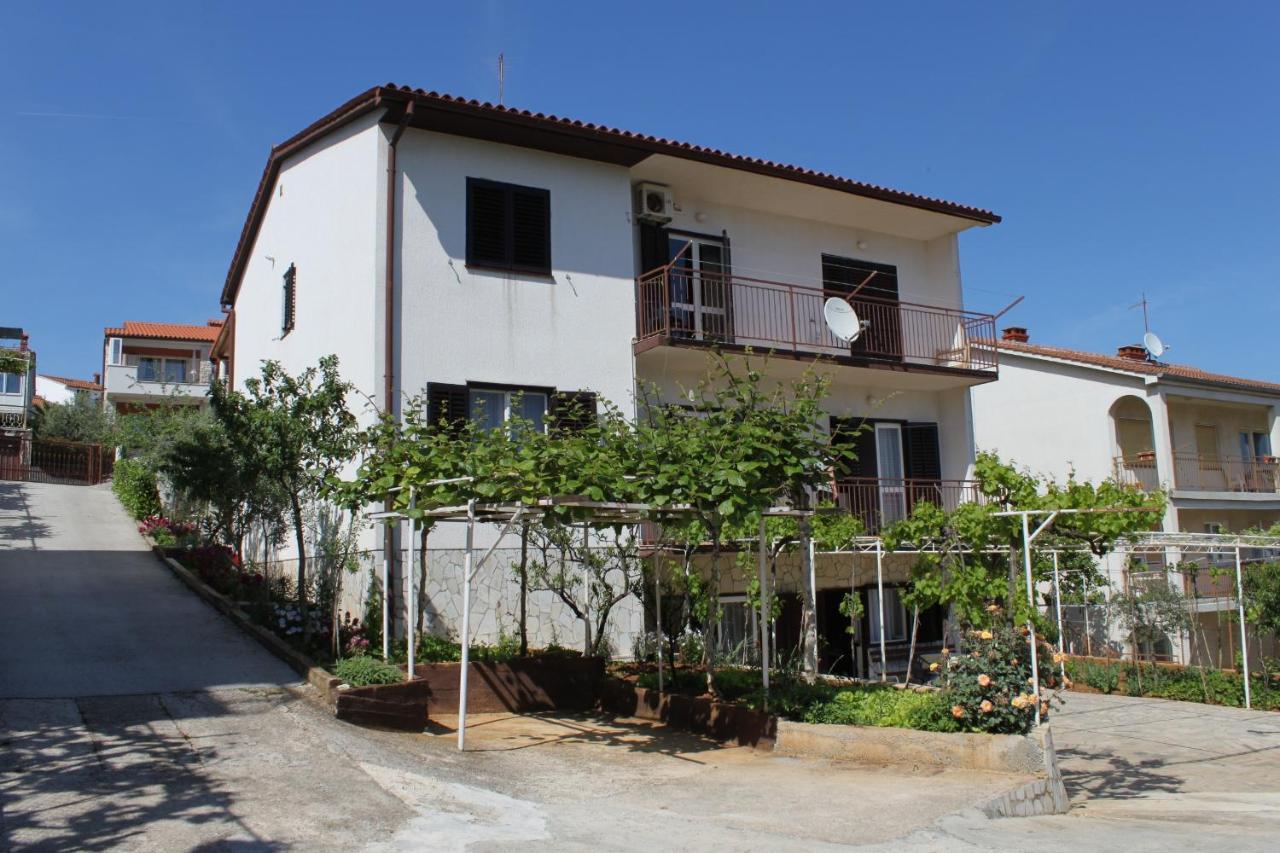 With A Parking Space - 7647 Appartement